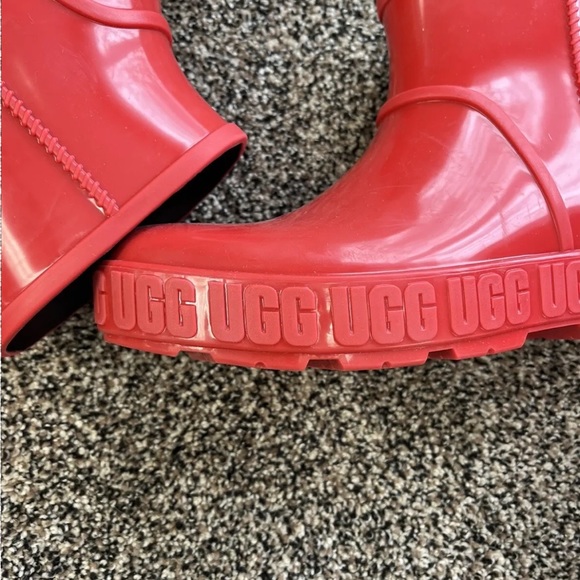 UGG Drizlita Womens Rubber Rain Boots Red Unlined Fur Insole Size 6 1130361K - Picture 5 of 8